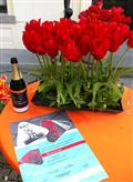 Burgemeester Broekhuis doopt She Loves You tulp 